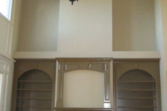 Photo 13 for Traditional House Plan #437-49 - 4 bed, 3.5 bath