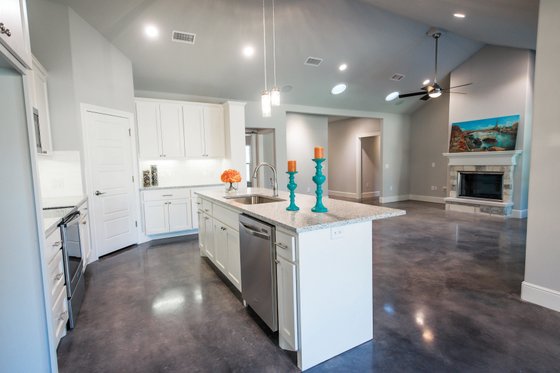 Interior - Kitchen 1 for Craftsman House Plan #20-2412 - 3 bed, 2.5 bath