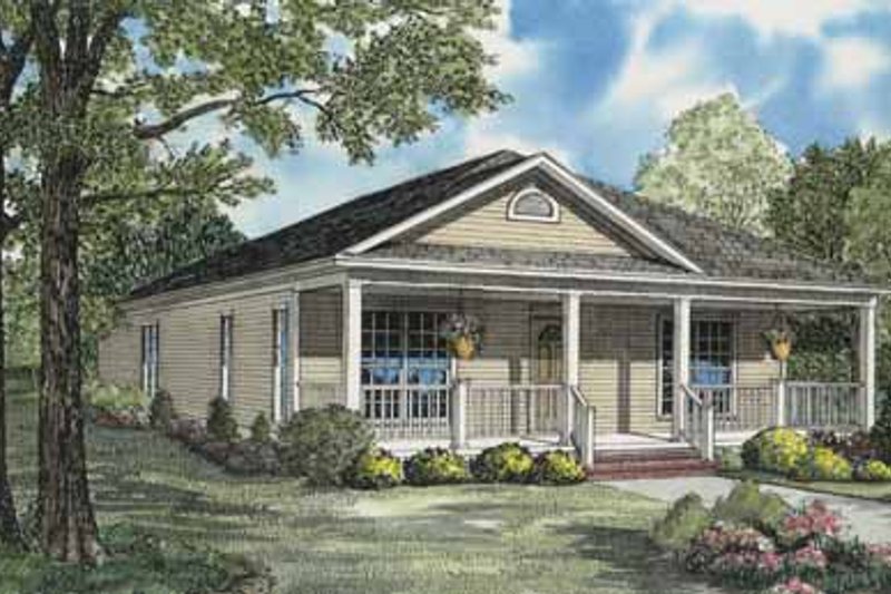 House Design - Traditional Exterior - Front Elevation Plan #17-555