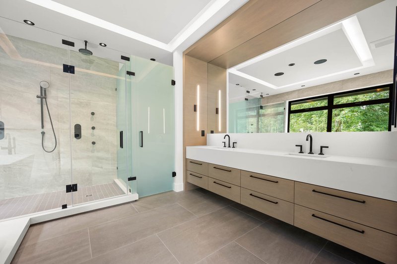 House Blueprint - Interior - Master Bathroom 1 for Modern House Plan #1114-100 - 4 bed, 4.5 bath