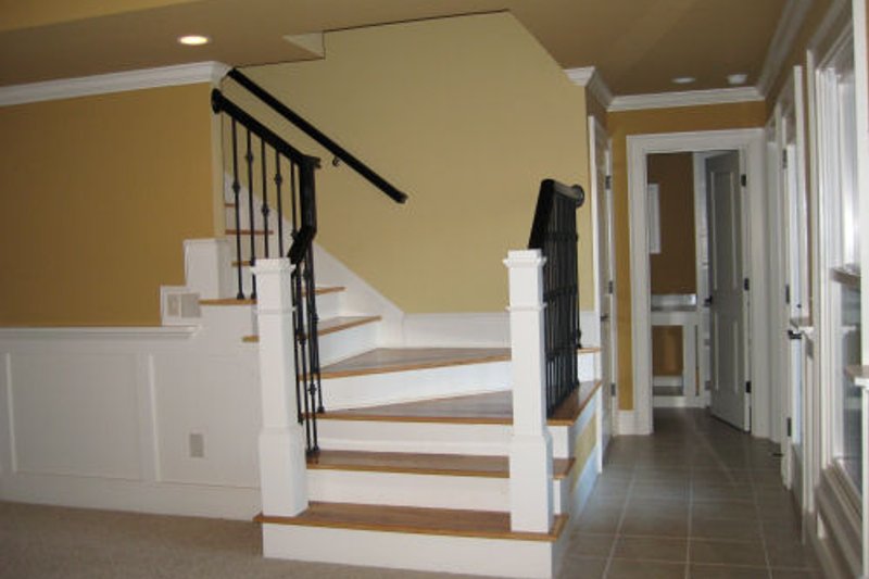 Architectural House Design - Photo 4 for European House Plan #437-41 - 4 bed, 4 bath