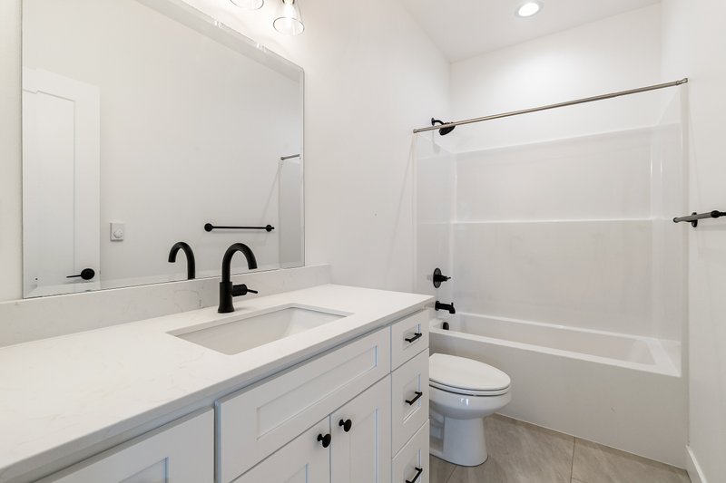 Home Plan - Interior - Bathroom for Farmhouse House Plan #1070-250 - 3 bed, 2 bath