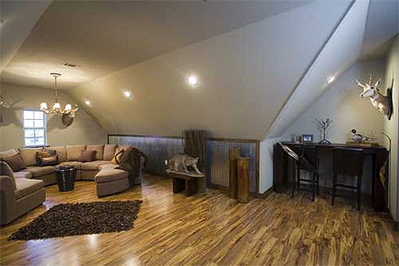 Photo 7 for Craftsman House Plan #17-2131 - 4 bed, 3 bath