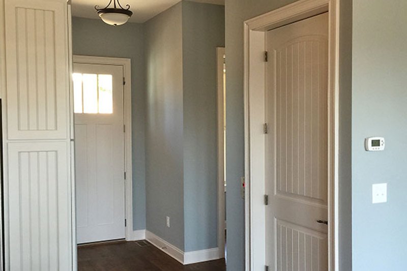 Architectural House Design - Interior - Entry 1 for Craftsman House Plan #437-91 - 2 bed, 2.5 bath