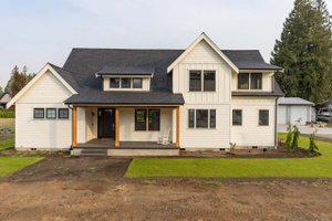 Farmhouse Exterior - Front Elevation Plan #1070-42