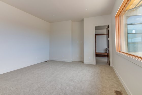 Interior - Master Bedroom for Contemporary House Plan #892-22 - 3 bed, 3.5 bath