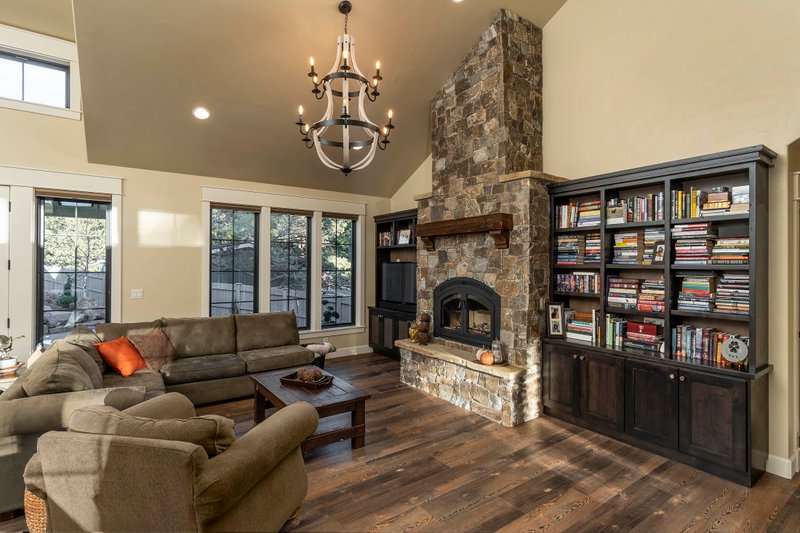 Dream House Plan - Interior - Family Room for Cottage House Plan #1105-5 - 3 bed, 2 bath