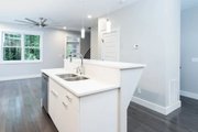 Modern Style House Plan - 3 Beds 2.5 Baths 1265 Sq/Ft Plan #79-291 