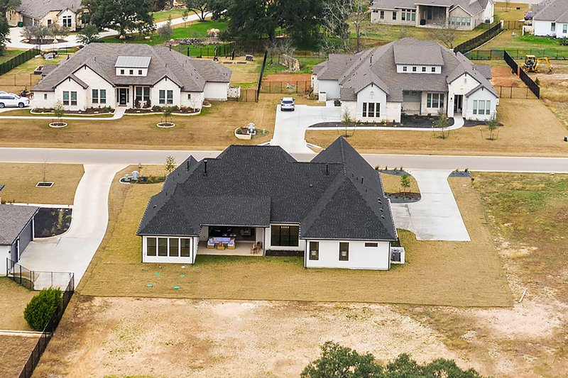 Dream House Plan - Photo 10 for Farmhouse House Plan #430-295 - 5 bed, 3.5 bath