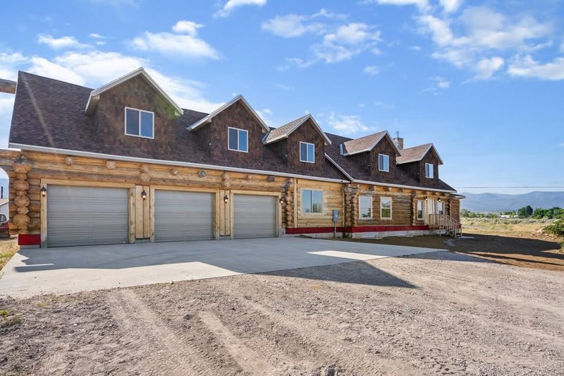 Home Plan - Exterior - Front Elevation 5 for Log House Plan #1060-306 - 4 bed, 4 bath