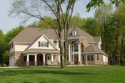 Traditional Style House Plan - 5 Beds 3 Baths 4765 Sq/Ft Plan #119-234 