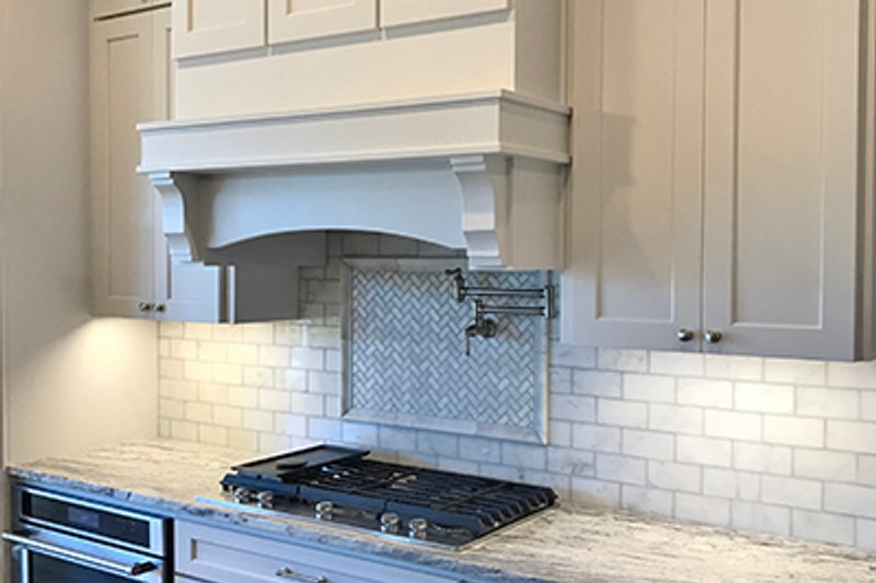 Dream House Plan - Interior - Kitchen 2 for Craftsman House Plan #437-85 - 4 bed, 4.5 bath