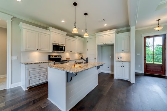 Interior - Kitchen for Ranch House Plan #430-182 - 4 bed, 2 bath
