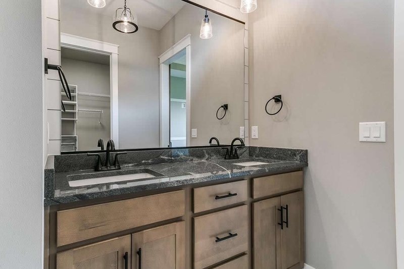 House Blueprint - Interior - Master Bathroom 1 for Farmhouse House Plan #20-2462 - 3 bed, 2.5 bath