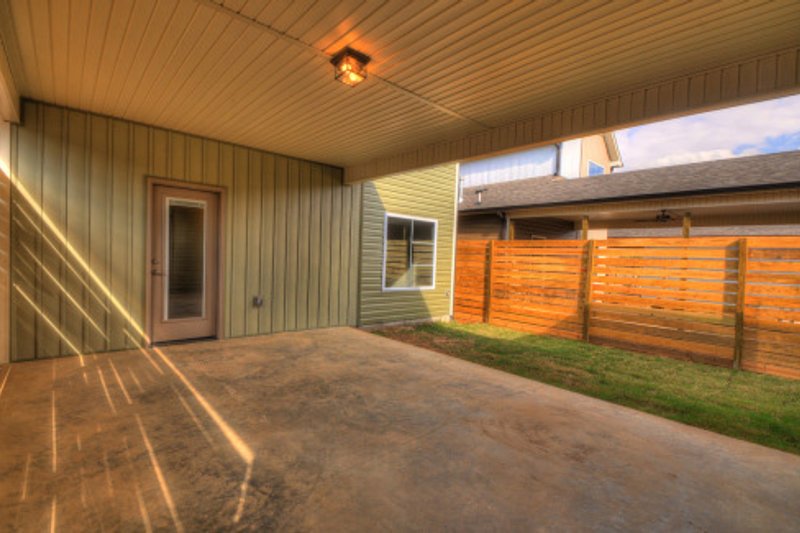 Home Plan - Exterior - Covered Porch for Contemporary House Plan #932-7 - 3 bed, 2 bath