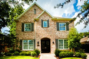 Dream House Plan - Traditional Exterior - Front Elevation Plan #1021-11