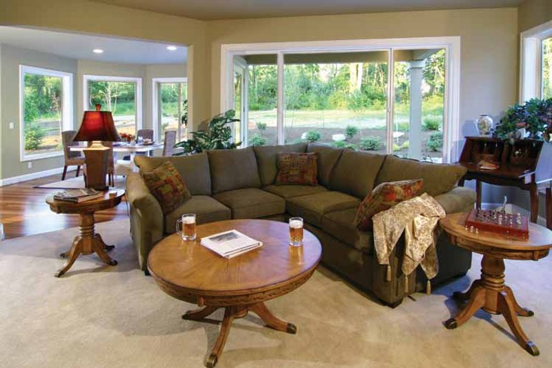 Home Plan - Interior - Family Room for Craftsman House Plan #132-241 - 4 bed, 3.5 bath