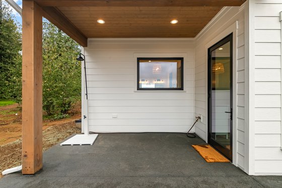 Photo 6 for Farmhouse House Plan #1070-211 - 4 bed, 3.5 bath