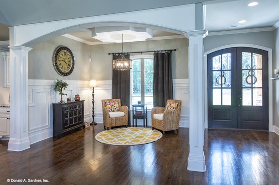 Interior - Entry for Ranch House Plan #929-1007 - 4 bed, 4 bath