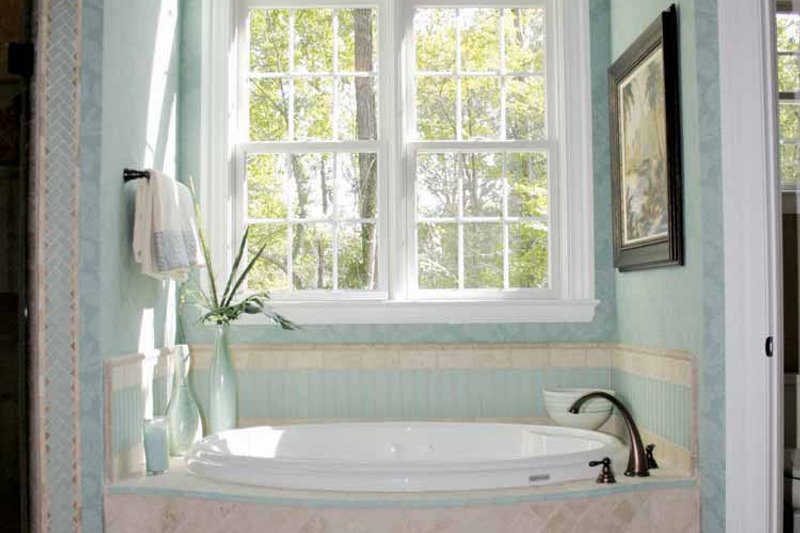 Dream House Plan - Interior - Bathroom 1 for Country House Plan #927-274 - 3 bed, 2.5 bath