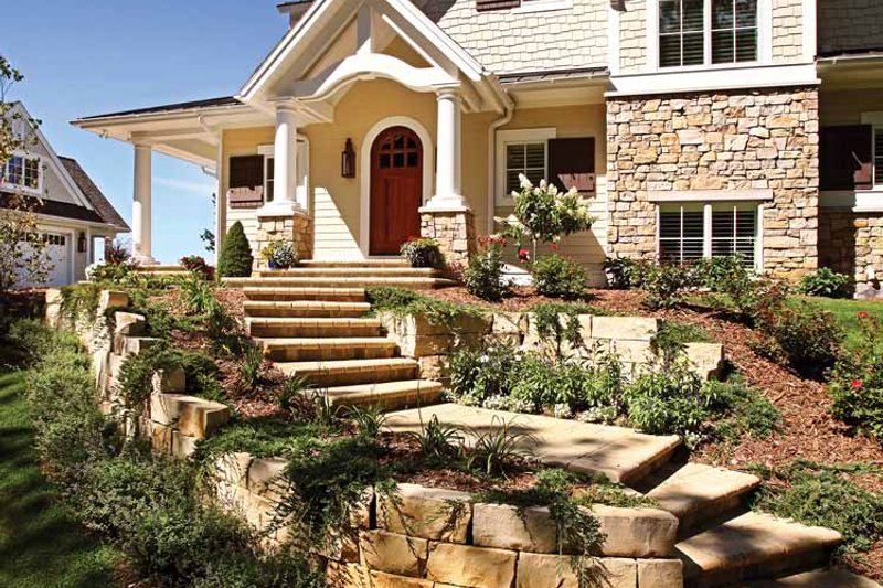 Dream House Plan - Craftsman Exterior - Front Elevation Plan #928-176