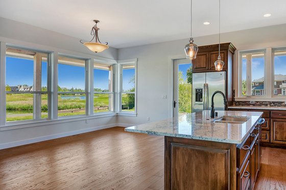 Interior - Kitchen 2 for Craftsman House Plan #1070-5 - 3 bed, 2.5 bath
