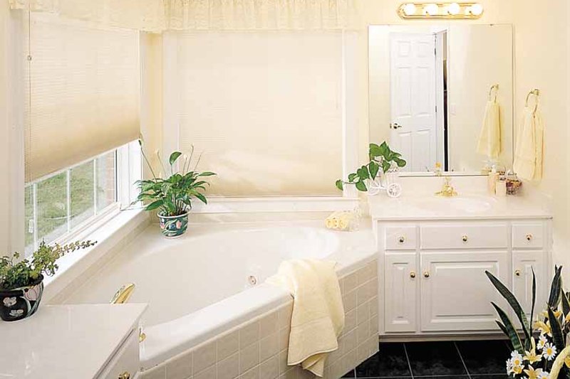 Home Plan - Interior - Bathroom for Ranch House Plan #929-176 - 3 bed, 2 bath