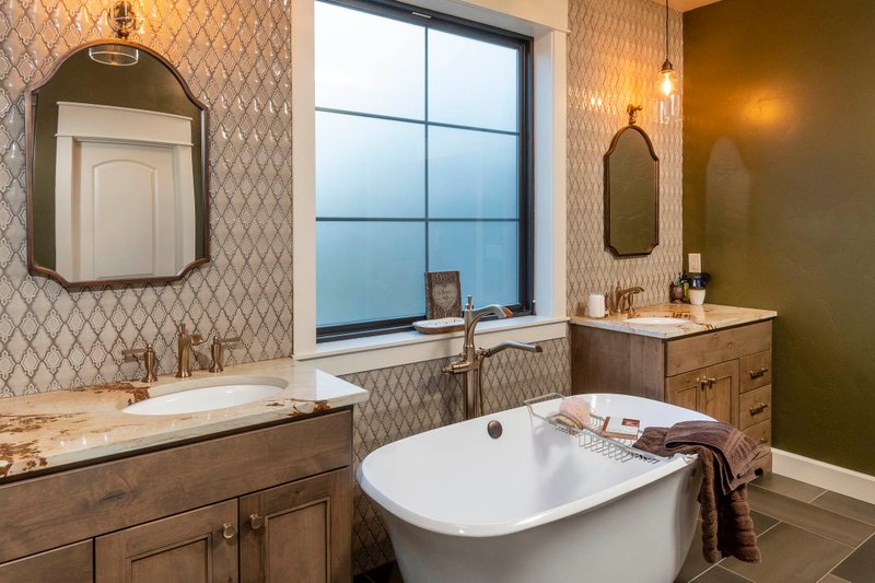 Dream House Plan - Interior - Master Bathroom for Cottage House Plan #1105-5 - 3 bed, 2 bath