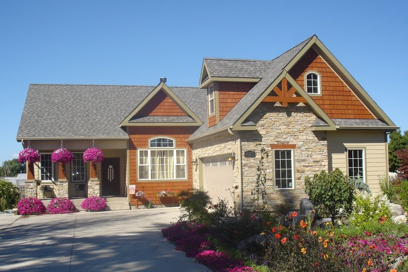 Dream House Plan - Front View - 1830 square foot Craftsman home