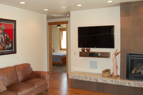 Interior - Other 2 for Ranch House Plan #434-18 - 3 bed, 2.5 bath