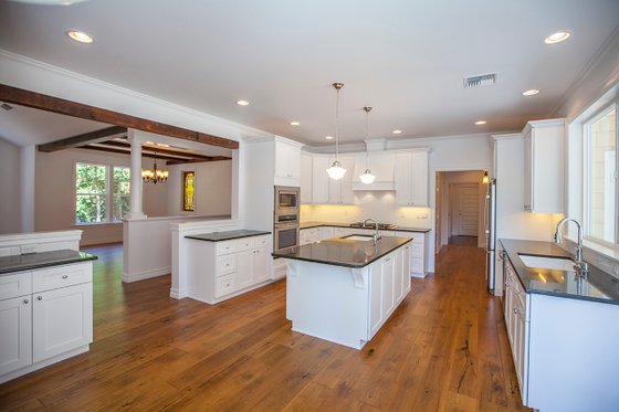 Interior - Kitchen 1 for Ranch House Plan #1070-9 - 4 bed, 2.5 bath