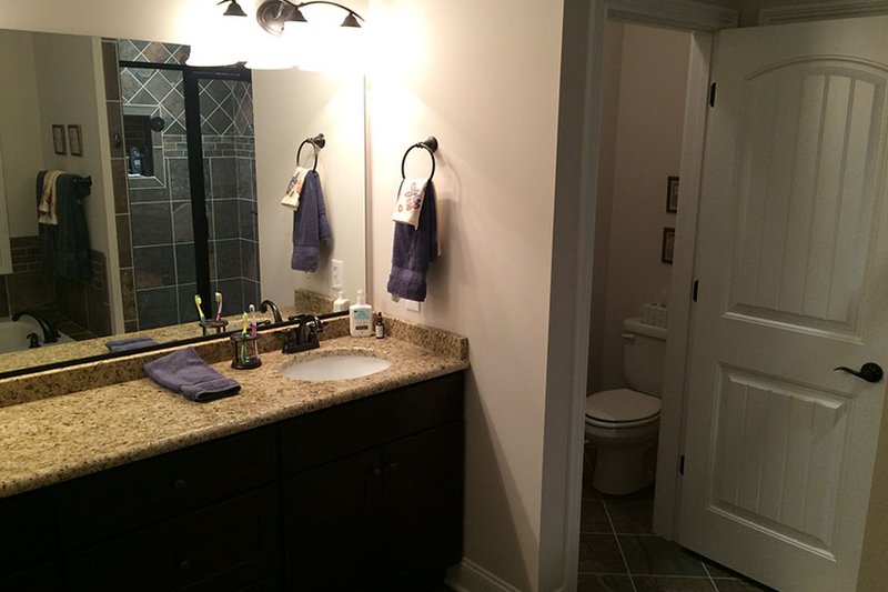 House Blueprint - Interior - Master Bathroom 1 for Craftsman House Plan #927-566 - 3 bed, 2.5 bath