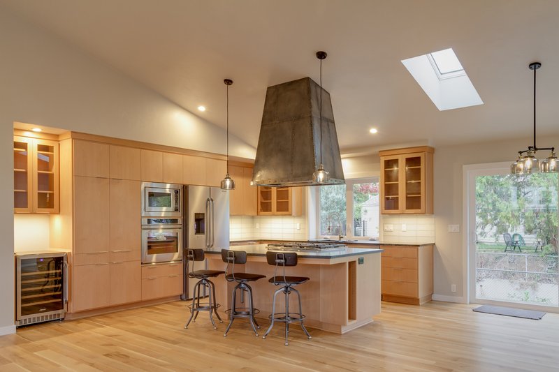 Architectural House Design - Interior - Kitchen for Ranch House Plan #124-983 - 3 bed, 2 bath