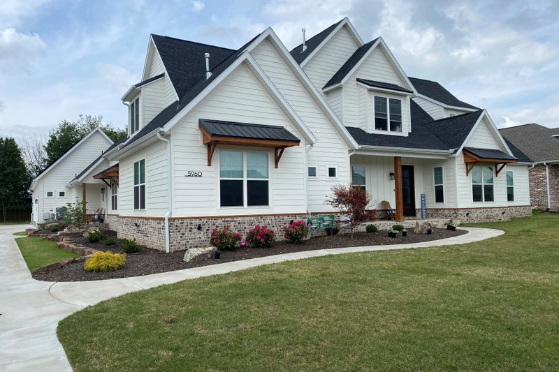 Dream House Plan - Photo 1 for Country House Plan #932-66 - 6 bed, 4.5 bath