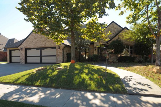 Exterior - Front Elevation for Traditional House Plan #65-349 - 4 bed, 3 bath