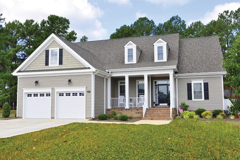 Architectural House Design - Bungalow Exterior - Front Elevation Plan #927-624