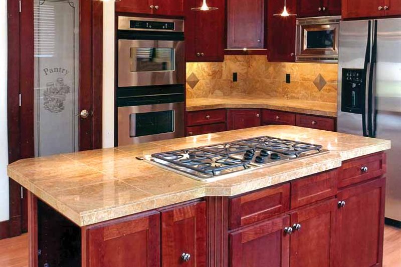 Home Plan - Interior - Kitchen 1 for Craftsman House Plan #132-244 - 3 bed, 2.5 bath