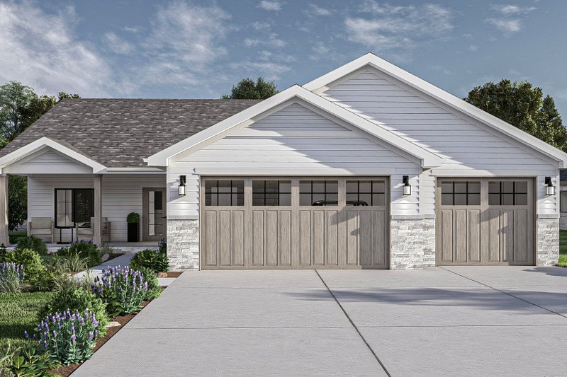 House Plan Design - Traditional Exterior - Front Elevation Plan #455-432