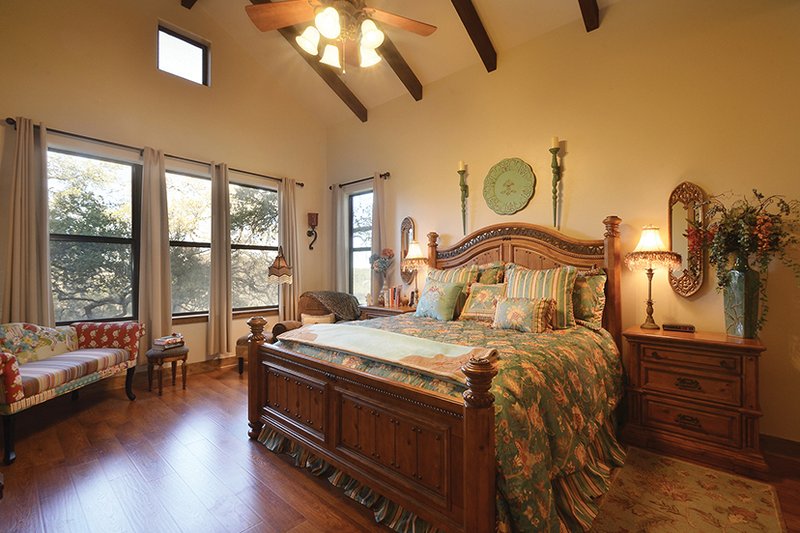 Dream House Plan - Interior - Master Bedroom for Country House Plan #140-171 - 3 bed, 2.5 bath