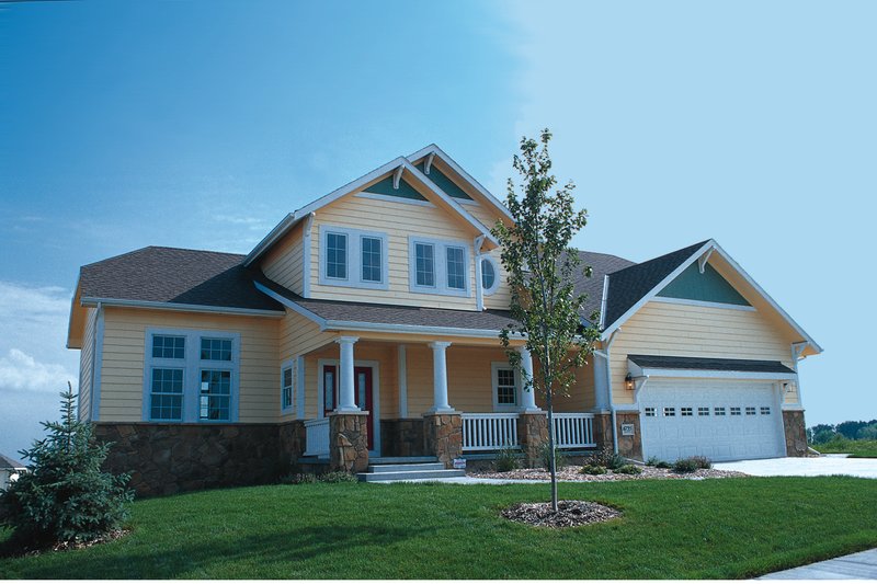 Dream House Plan - Craftsman Exterior - Front Elevation Plan #20-2221
