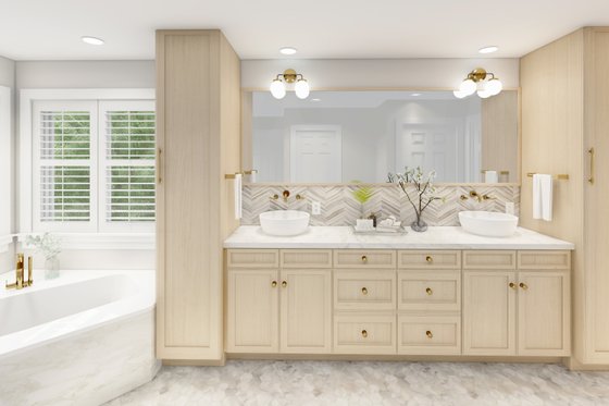 Interior - Master Bathroom 1 for Traditional House Plan #1060-17 - 7 bed, 4 bath