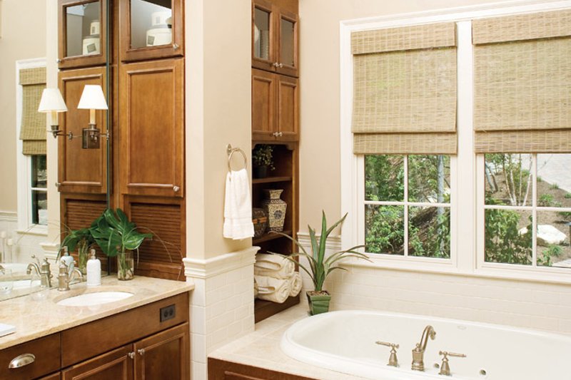Architectural House Design - Interior - Master Bathroom 1 for Craftsman House Plan #929-937 - 4 bed, 4 bath