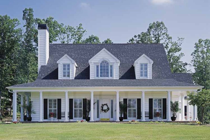 Dream House Plan - Country Exterior - Front Elevation Plan #929-96