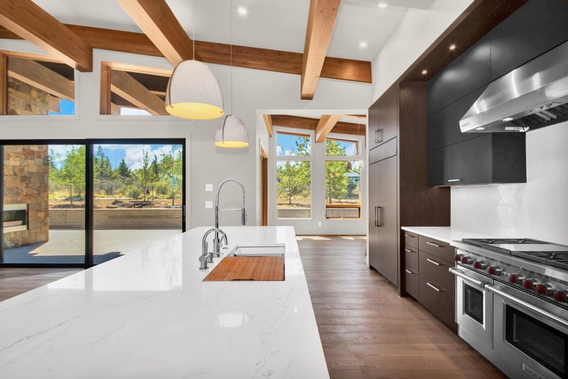 House Design - Interior - Kitchen for Modern House Plan #892-45 - 4 bed, 4.5 bath