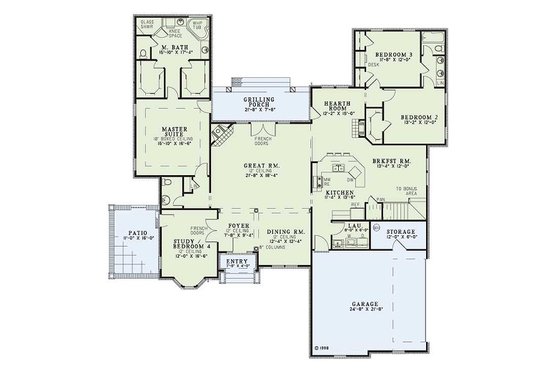 European house plan with Traditional styling, floorplan