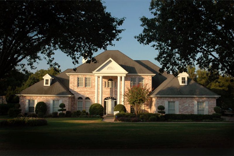 Home Plan - Classical Exterior - Front Elevation Plan #472-1