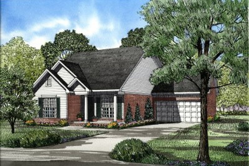 Traditional Style House Plan - 3 Beds 2 Baths 1317 Sq/Ft Plan #17-197