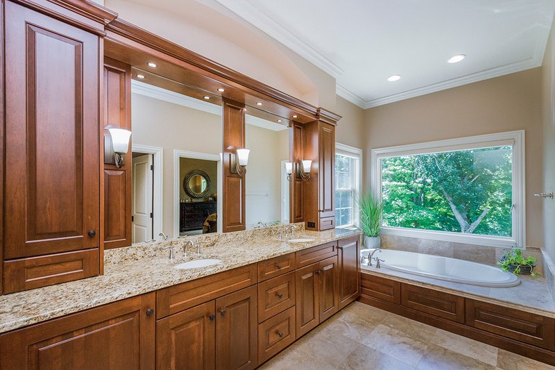 House Blueprint - Interior - Master Bathroom for Ranch House Plan #70-1502 - 5 bed, 3.5 bath