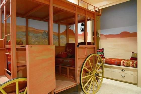 Kids bedroom with stage coach