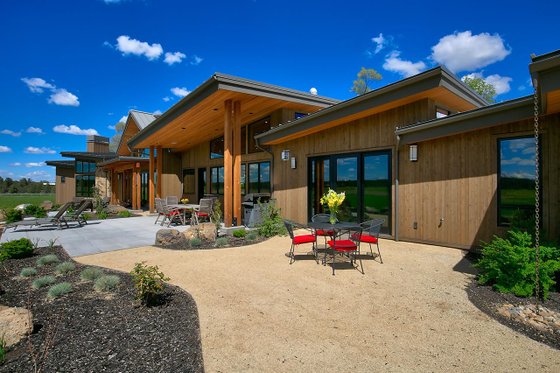 Exterior - Rear Elevation 3 for Contemporary House Plan #892-20 - 3 bed, 3.5 bath